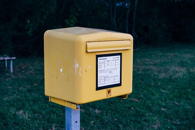 Bulk seed delivery box on doorstep