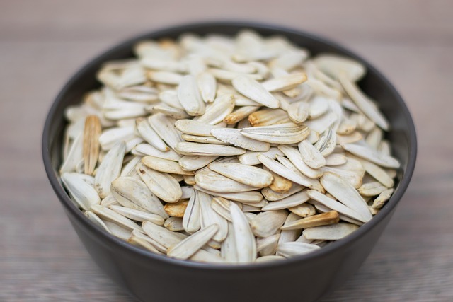 Sunflower seeds and grains mix