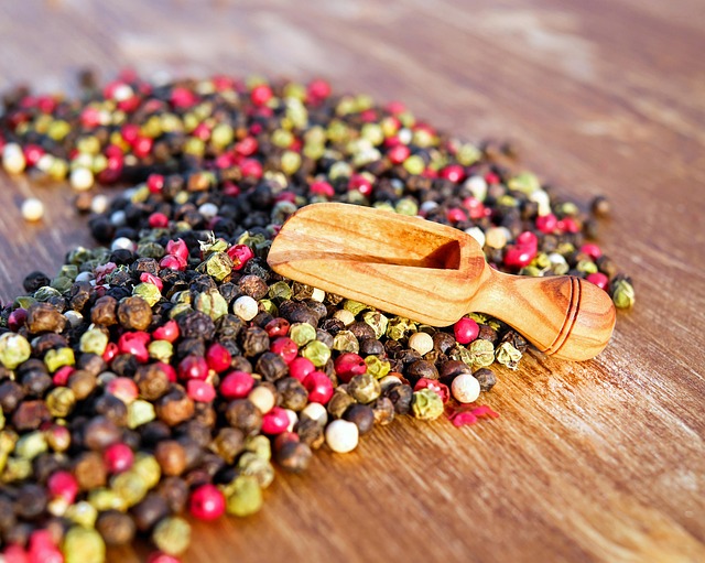 Attract Birds with Affordable, Natural Bird Seed Options